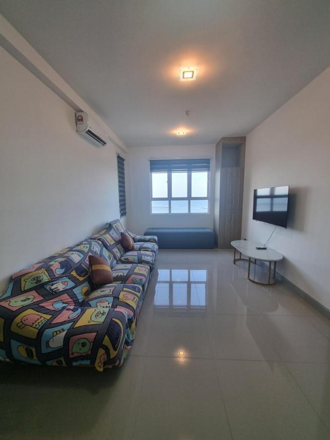 Seaside Haven Homestay Seaview Unit With Pool Opposite Ktcc & Mayang Mall - Pangsapuri Ladang Tanjung Kuala Terengganu Eksteriør bilde