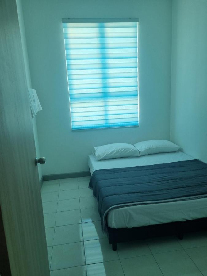 Seaside Haven Homestay Seaview Unit With Pool Opposite Ktcc & Mayang Mall - Pangsapuri Ladang Tanjung Kuala Terengganu Eksteriør bilde